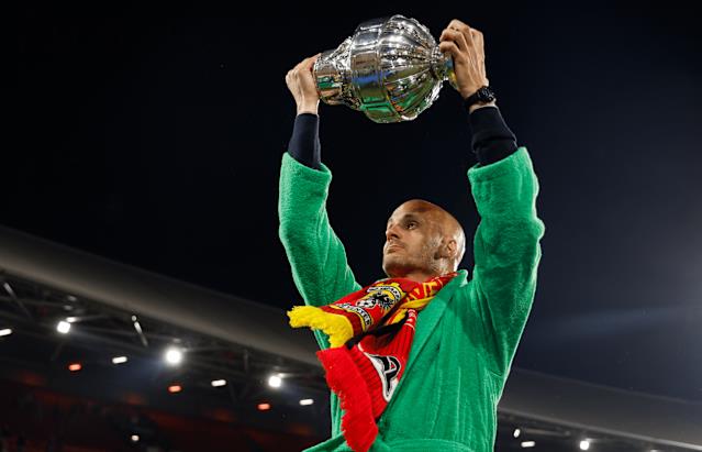Điểm nhấn vòng chung kết Eredivisie: Sự hồi hộp của cuộc chiến vô địch tăng cao, 6 đội tranh tài cho 2 suất play-off châu Âu