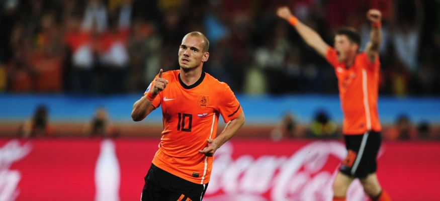 Sneijder: Tôi thực sự buồn vì không giành được Quả bóng vàng; Ribery và Lewandowski cũng xứng đáng