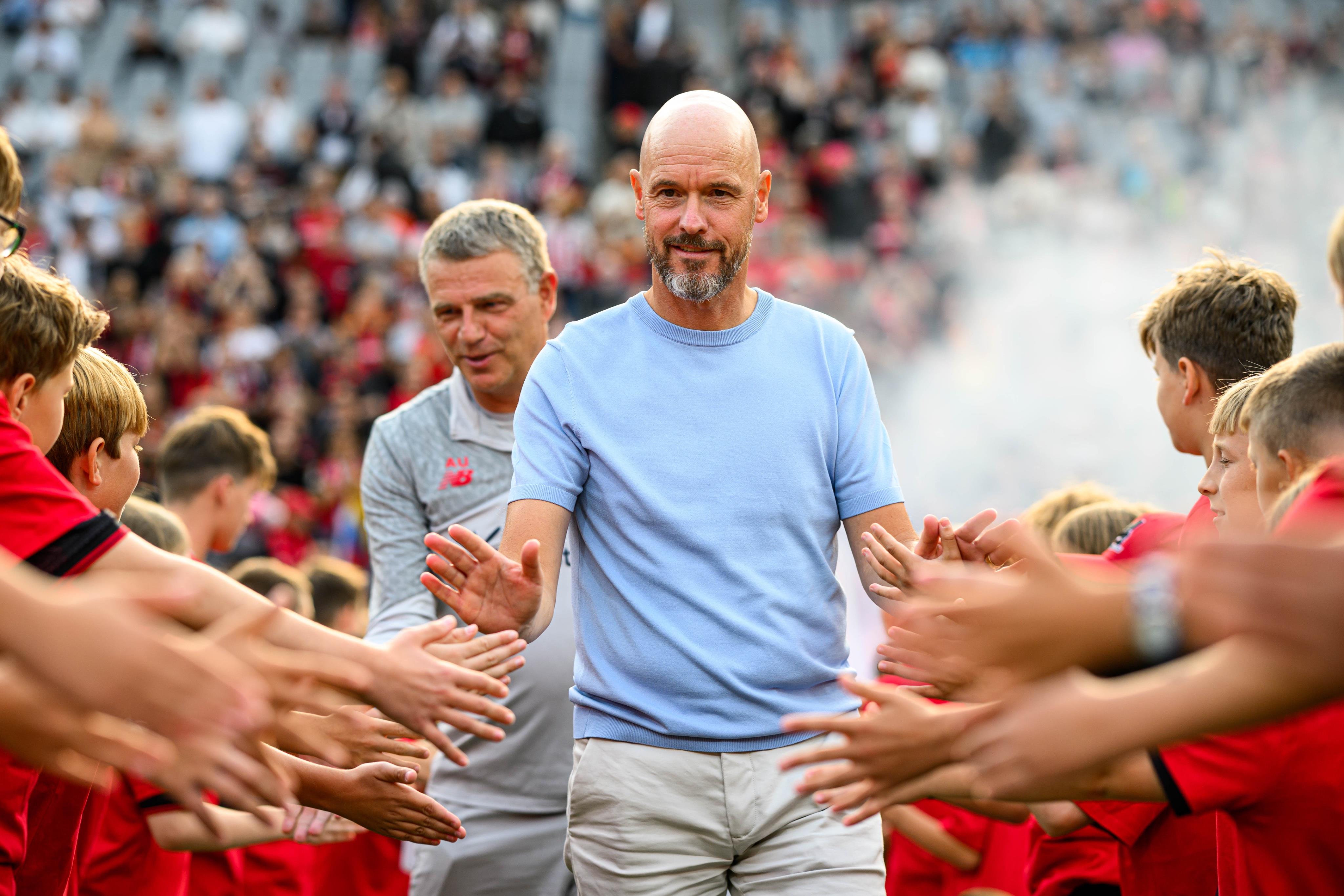 Nhìn lại mùa giải Bundesliga mới tại Leverkusen: Với sự thay đổi đội hình lớn, liệu Ten Hag có thể chứng tỏ được mình?
