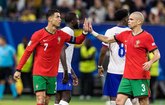 Pepe tin tưởng Ronaldo đủ sức thi đấu thêm nhiều năm 1