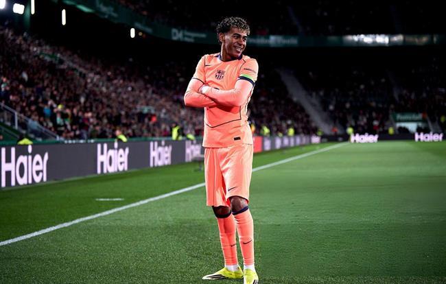 Hansi Flick tin Yamal sẽ còn phát triển hơn nữa 1